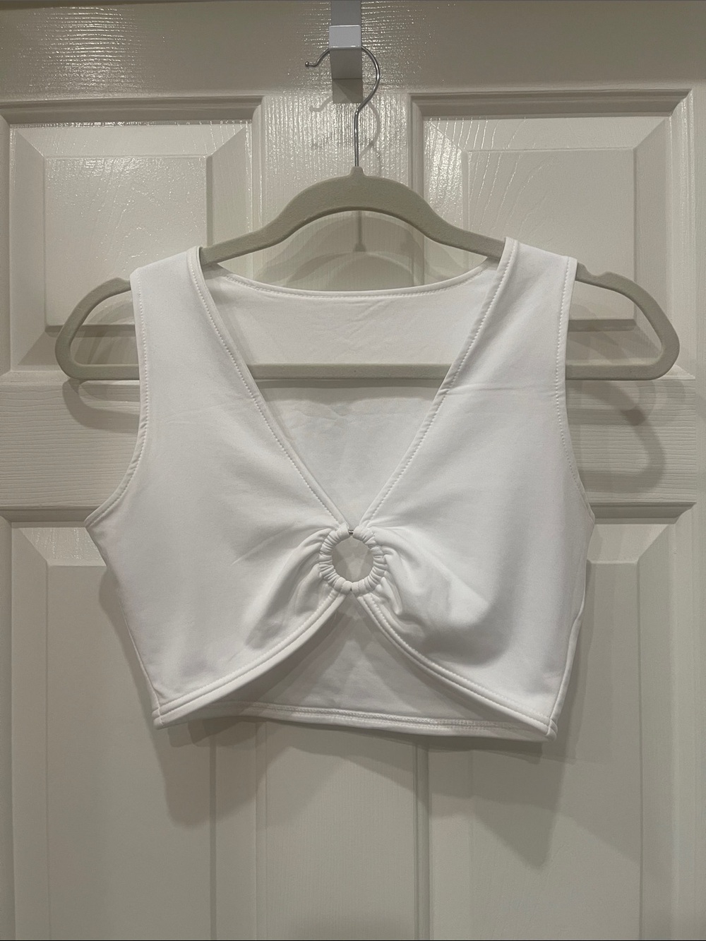 Women’s White Ring-Front Cropped Tank Top S:M